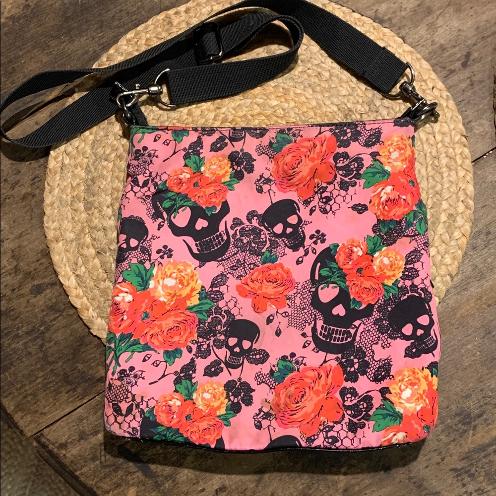 Betsey Johnson Pink Floral Skulls and Roses Crossbody Bag - Picture 4 of 16